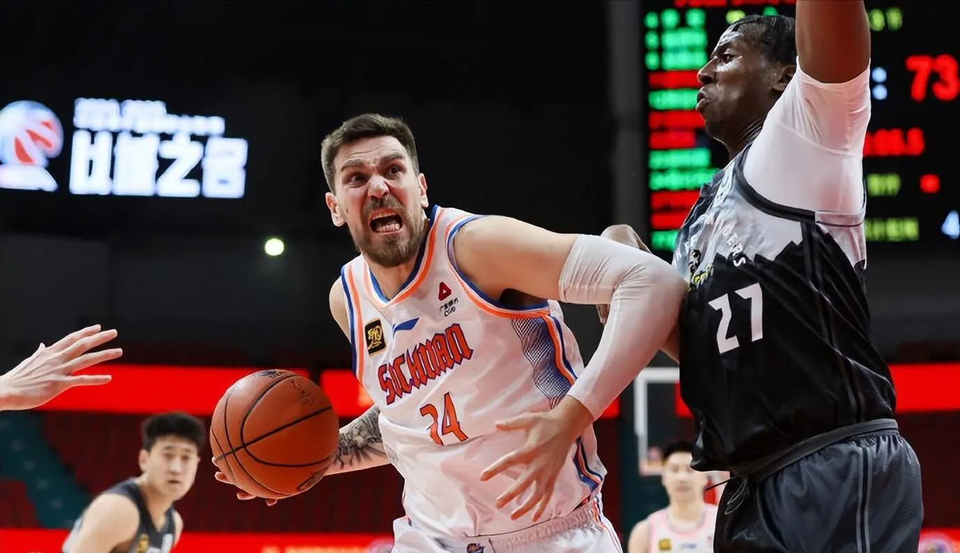 球核心小外, 季后赛也只