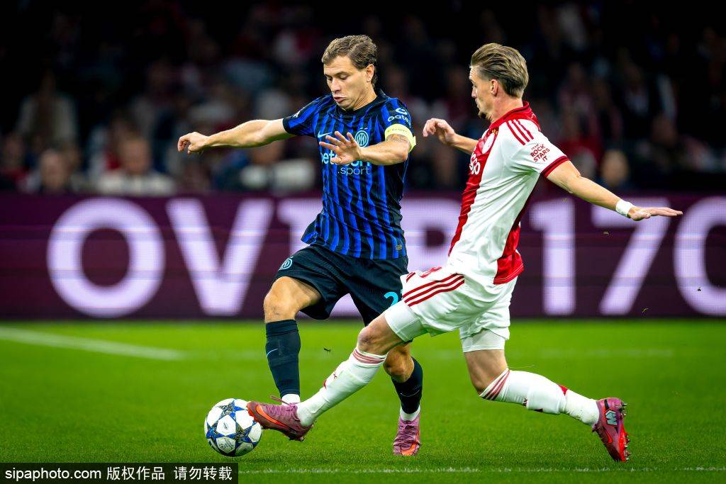 要推动力, 内赢得了队, 在米兰踢了 要推动力, 内赢得了队, 在米兰踢了